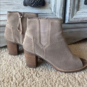 Tom’s Suede Majorca Taupe Peep Toe Heel